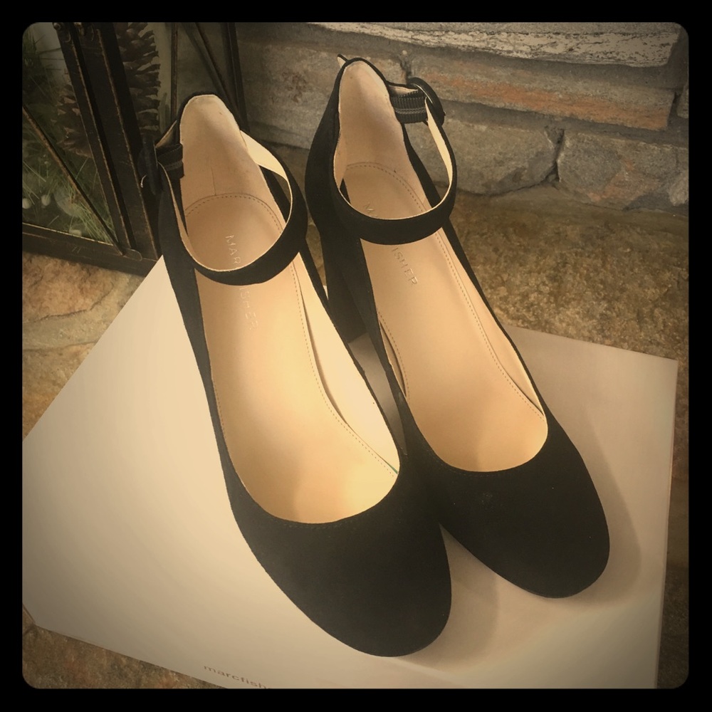 Beautiful Marc Fisher heels!